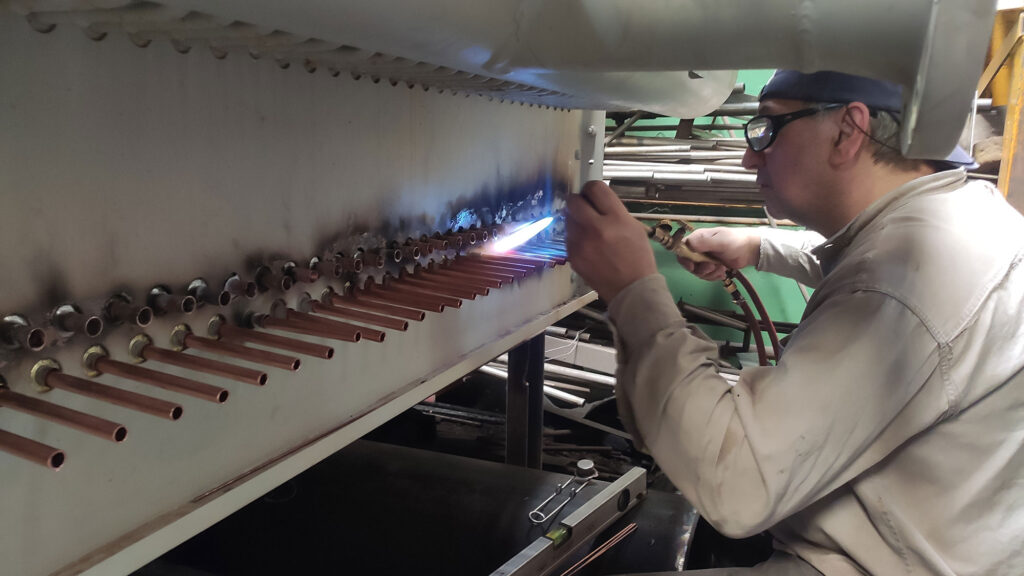 FINNING Reparaciones